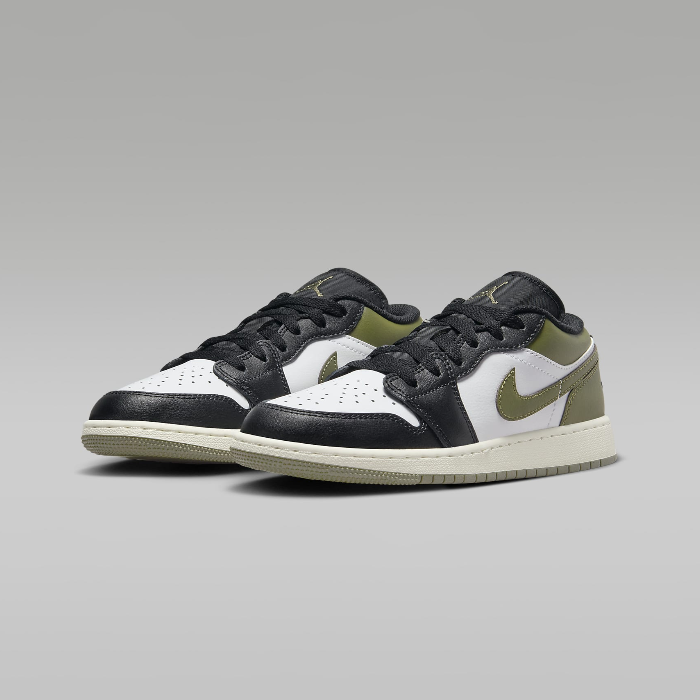 NIKE AIR JORDAN 1 LOW BG