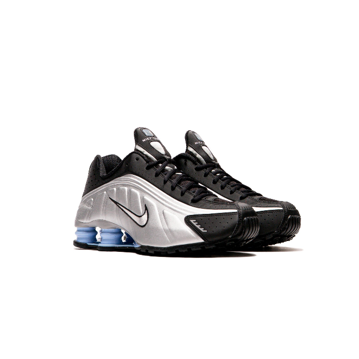 NIKE SHOX R4
