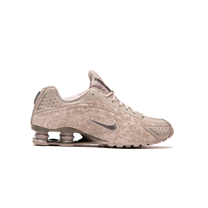 NIKE WMNS SHOX R4 MET