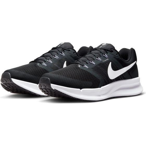 NIKE RUN SWIFT 3
