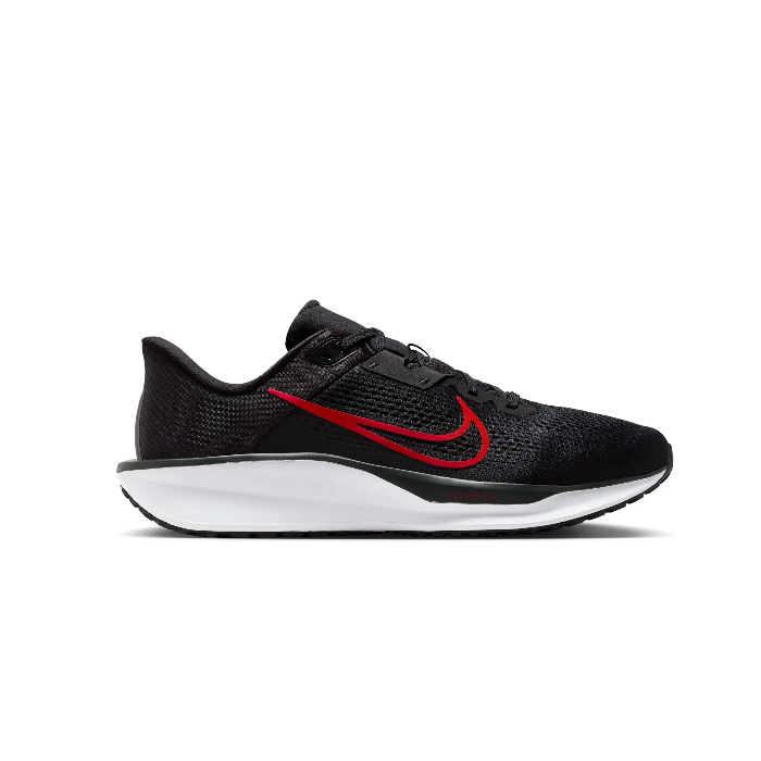 NIKE QUEST 6