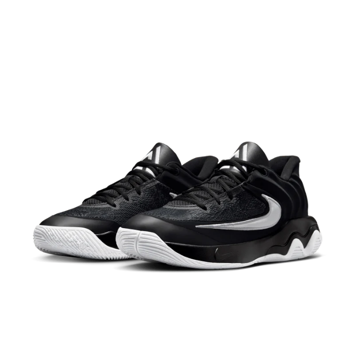 NIKE GIANNIS IMMORTALITY 4