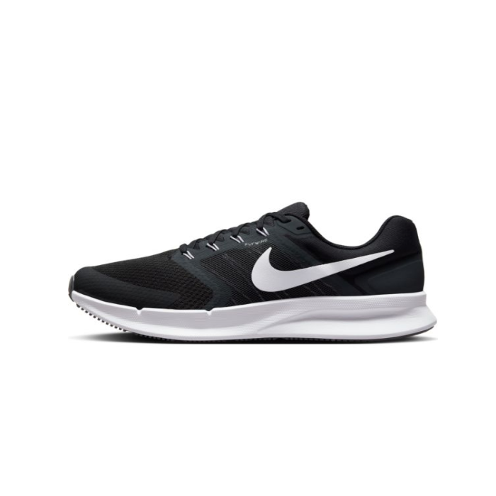 NIKE RUN SWIFT 3